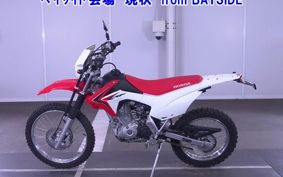 HONDA CRF125F JE03