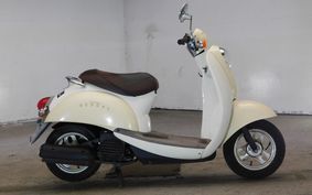 HONDA CREA SCOOPY I AF55