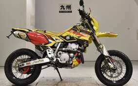 SUZUKI DR-Z400SM 2004 SK44A