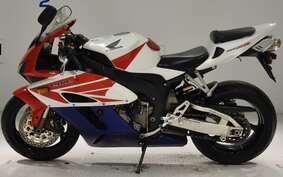 HONDA CBR1000RR 2004 SC57