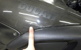 DUCATI DIAVEL Carbon 2013