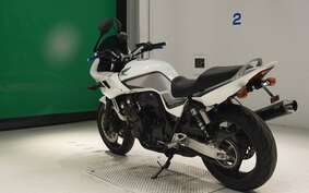 HONDA CB400 SUPER BOLDOR VTEC 2010 NC42