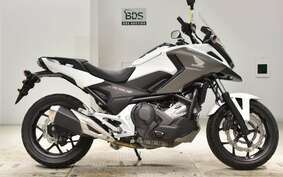 HONDA NC750X D 2019 RC90