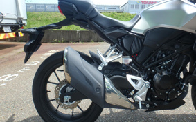 HONDA CB250R MC52