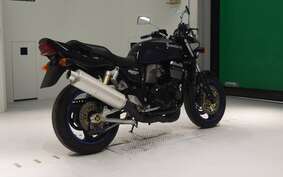 KAWASAKI ZRX1100 Gen.2 2000 ZRT10C