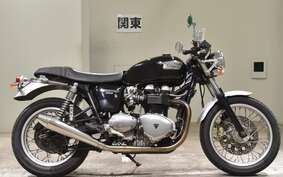 TRIUMPH THRUXTON 900 2004 J9042G