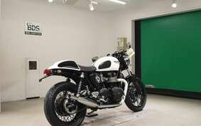 TRIUMPH THRUXTON 900 2015