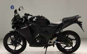 HONDA CBR125R JC50