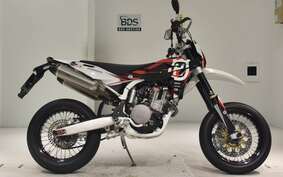 HUSQVARNA SM450R 2012