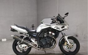 YAMAHA FZ400 4YR