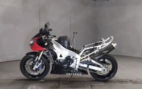 YAMAHA YZF-R1 RN04