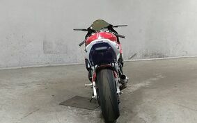 YAMAHA YZF-R1 2000 RN01