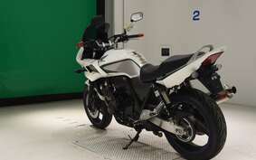 HONDA CB400 SUPER BOLDOR VTEC 2010 NC42