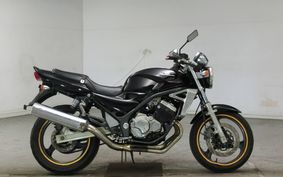 SUZUKI GSX250FX ZR250C