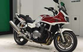 HONDA CB1300SB SUPER BOLDOR A 2013 SC54