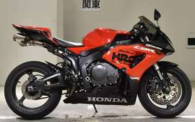 HONDA CBR1000RR 2006 SC57