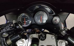 SUZUKI RF900R GT73A
