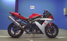 YAMAHA YZF-R1 2002 RN09