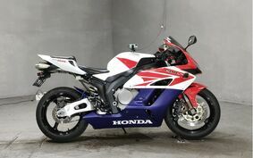 HONDA CBR1000RR 2004 SC57