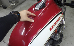 HONDA CB750F С 1984 RC04