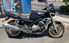 SUZUKI GSX250FX ZR250C