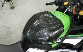 KAWASAKI ZX-25R ZX250E