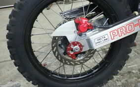 HONDA CRM250R MD24