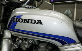 HONDA CB750F 2019