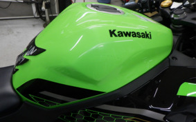 KAWASAKI ZX-25R ZX250E