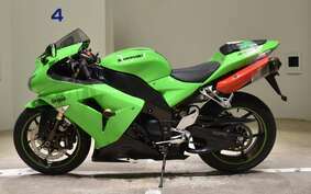 KAWASAKI ZX 10 NINJA R 2006 ZXT00D