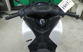 YAMAHA TRICITY 125 SE82J