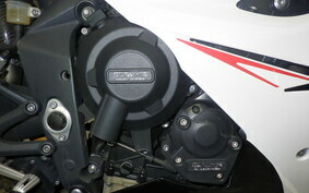 TRIUMPH DAYTONA 675 R 2011