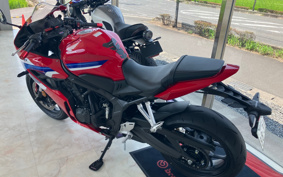 HONDA CBR650R E-CLUTCH 2024 RH17
