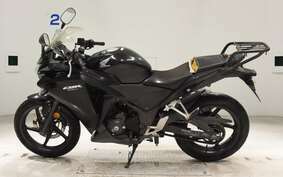 HONDA CBR250R MC42