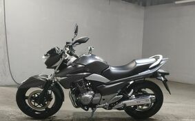 SUZUKI GSR250 GJ55D