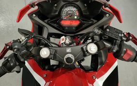 HONDA CBR250R MC41