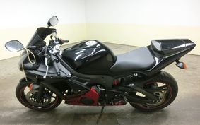 YAMAHA YZF-R6 2003 RJ06