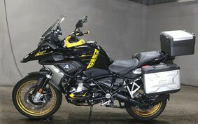 BMW R1250GS 2023 0M01