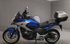 HONDA NC750X RC90