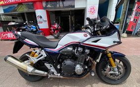 HONDA CB1300SB SUPER BOLDOR 2021 SC54