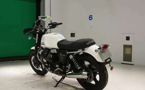 MOTO GUZZI V7 STONE 2014