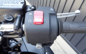 HONDA CB1300 SUPER  BOL DOR ABS 2025 SC54