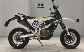 HUSQVARNA 701SM 2016 UST4