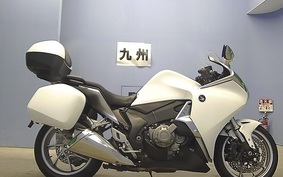 HONDA VFR1200F DCT 2012 SC63