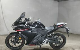 YAMAHA YZF-R25 RG10J