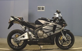 HONDA CBR600RR 2003 PC37