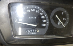 SUZUKI ADDRESS V100 CE11A