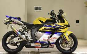 HONDA CBR1000RR 2004 SC57