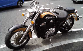 HONDA SHADOW 400 1999 NC34