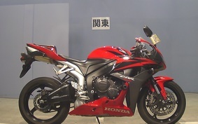 HONDA CBR600RR GEN 3 2008 PC40